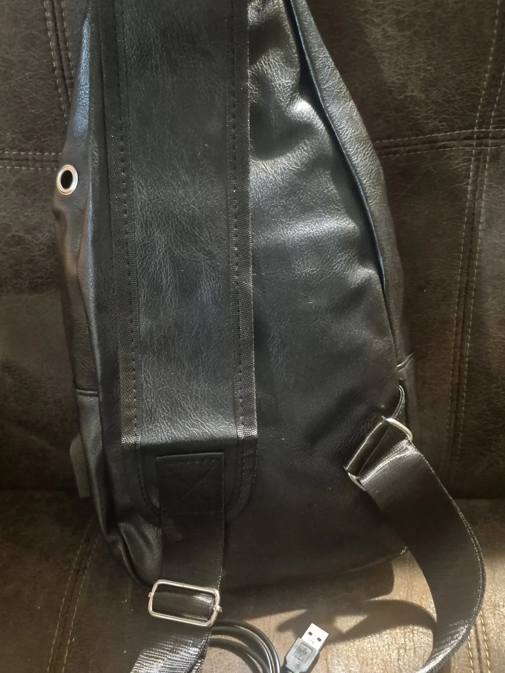 Black Women's Leather Sling Crossbody Bag - Unbranded